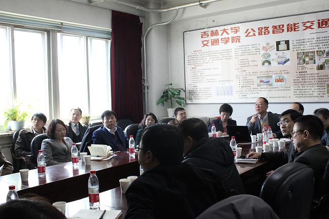 校学科专业调研工作组到交通六合彩网
调研